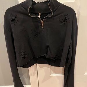 Emma and sam cropped black sweatshirt